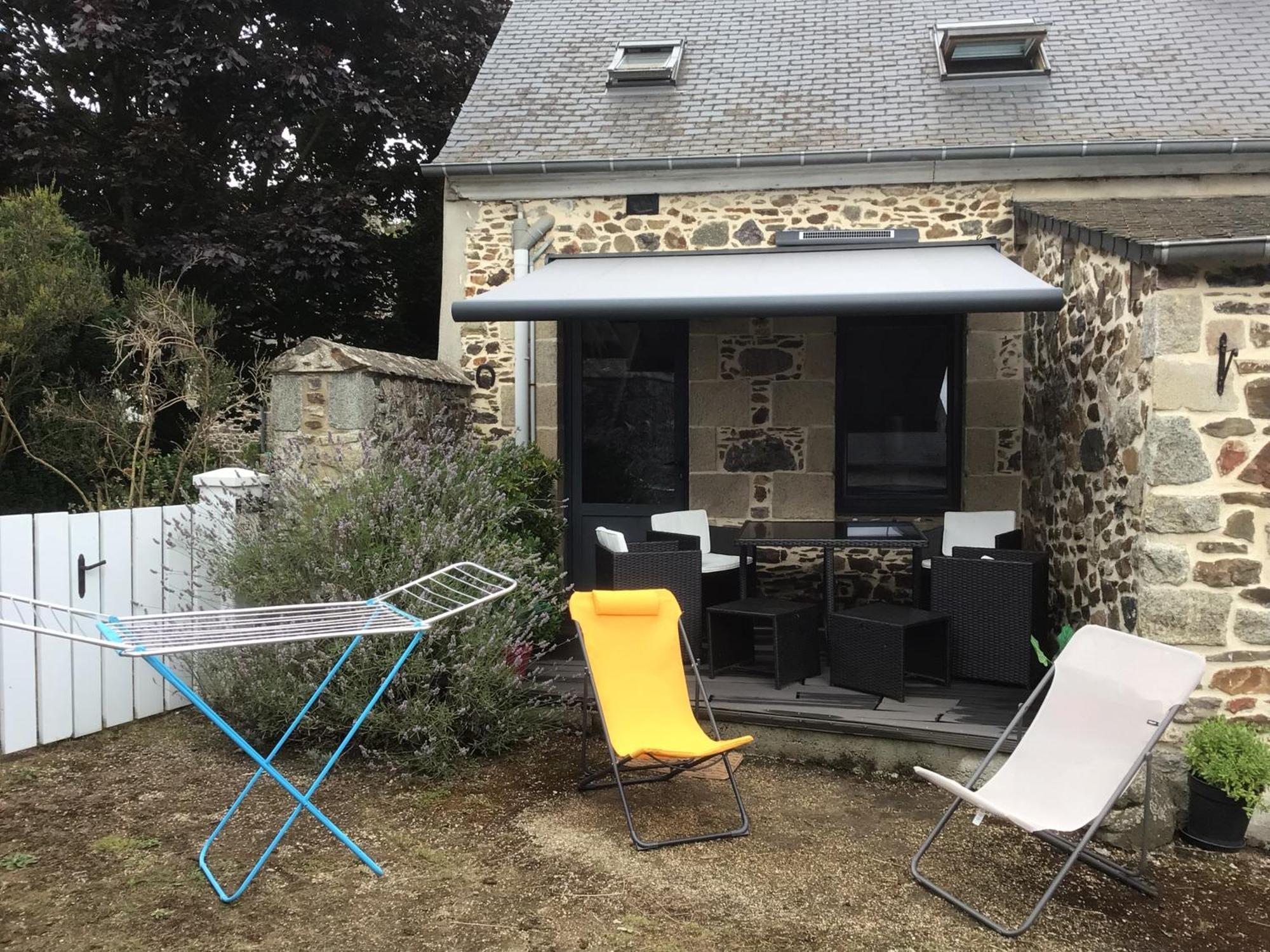 Maison En Pierre A La Campagne Proche De La Mer Plourhan Exterior foto
